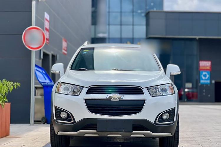 Used Chevrolet Captiva 2015 2.4L 4x4 Flagship Edition 7-Seater
