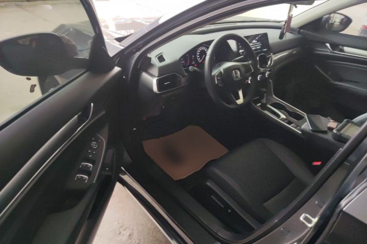 Used Honda Accord 2022 260TURBO Luxury Edition Driver Seat