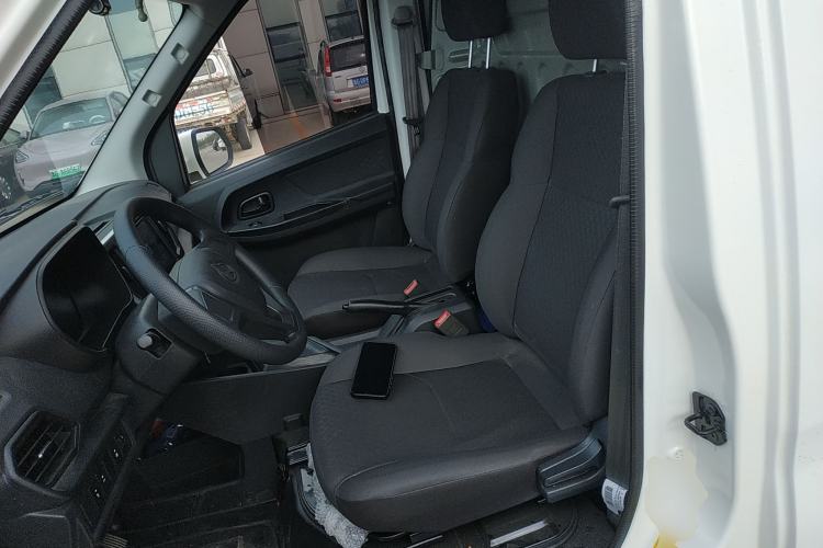 Used CHANGAN KAICHENG Ruixing EM80 2025 Model Commercial Version Standard 2-Seater 300 km Liftgate Left Front Seat