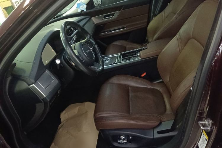 Used Jaguar XFL 2018 XFL 2.0T 250 PS Premium Edition Left Front Seat