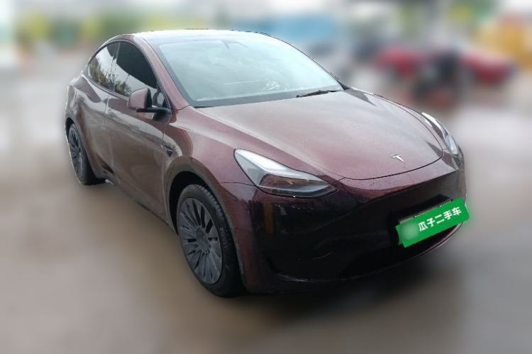 Used Tesla Model Y 2023 Rear-Wheel-Drive Version Front Right 45 Deg