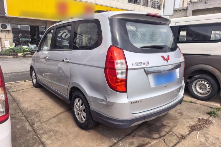 Used Wuling Hongguang 2014 1.5L S Automatic Luxury Model