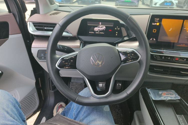 Used Volkswagen ID.6 X 2021 Prime Smart Four-Wheel Drive Edition Steering Wheel