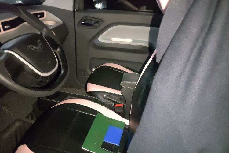 Used Wuling Hongguang MINIEV 2021 Macaron Premium Model – Lithium-NMC Left Front Seat