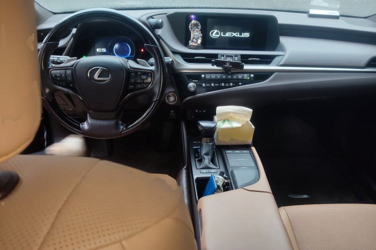 Used Lexus ES 2020 200 Luxury Edition