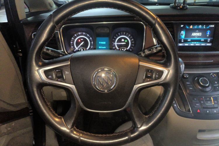 Used Buick GL8 2017 25S Luxury Version China V Standard Steering Wheel