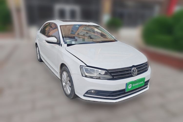 Used Volkswagen Sagitar 2015 1.6L Manual Comfort Model