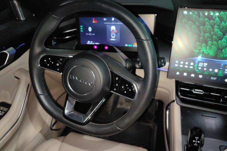 Used Lynk & Co 09 EM-P 2024 2.0TD EM-P Four-Wheel Drive ULTRA Six-Seater
