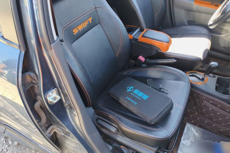 Used Suzuki Swift 2016 1.5L Automatic Fashionable Coolplay Edition Right Front Seat