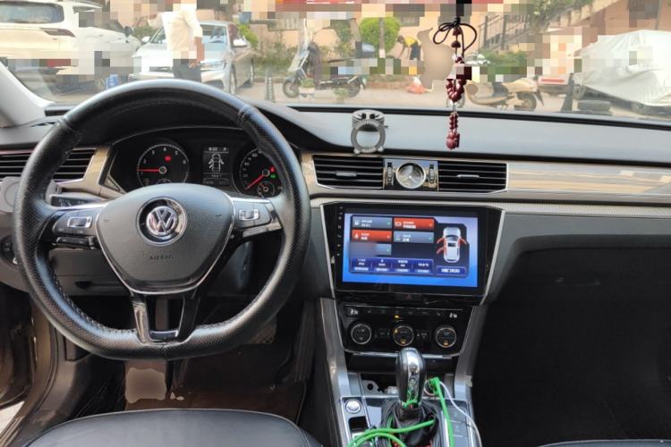 Used Volkswagen Passat 2017 330TSI DSG Luxury Edition
