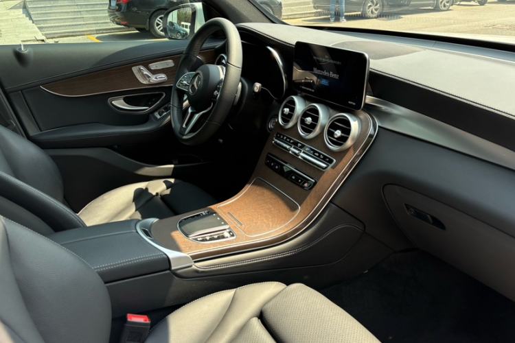 Used Mercedes-Benz GLC 2022 Facelift GLC 260 L 4MATIC Luxury Edition