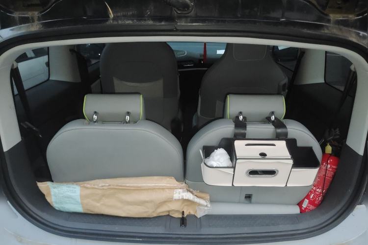 Used Baojun KiWi EV 2021 Artist Model Lithium Iron Phosphate Trunk