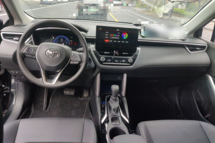 Used Toyota FRONTLANDER 2023 2.0L Smart Electric Hybrid Dual-Engine Luxury Edition Center Console