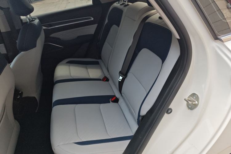 Used Geely Auto Emgrand 2022 4th Generation 1.5L CVT Flagship Model Left Rear Seat