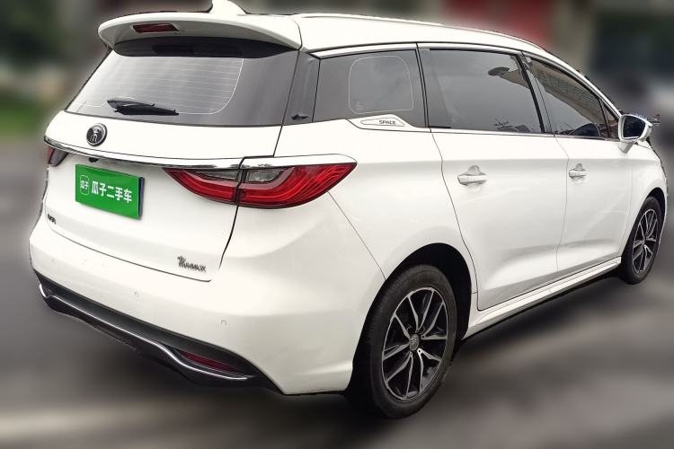 Used BYD Song MAX 2018 1.5T Automatic Smart Connect Elite Model with 6 Seats