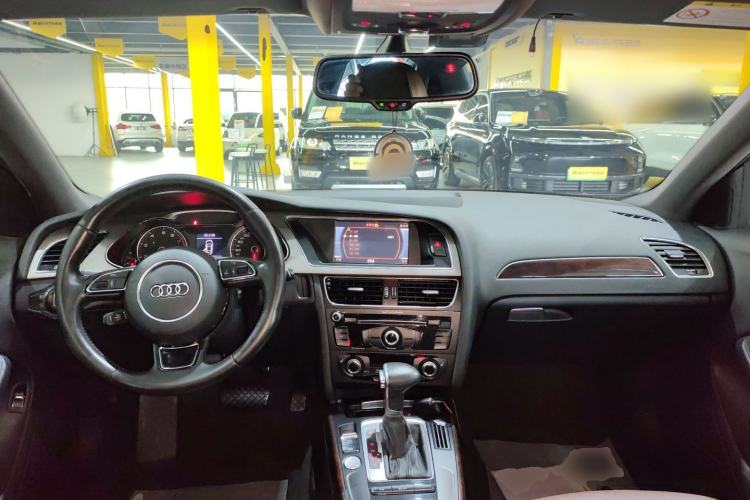 Used Audi A4L 2016 35 TFSI Collection Edition S line Comfort Model Center Console