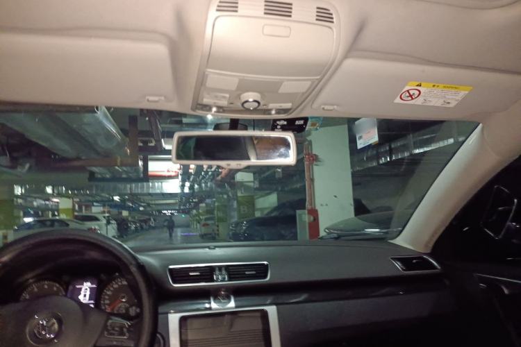 Used Volkswagen Magotan 2016 1.8TSI Luxury Comfort Model