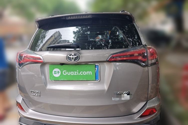 Used Toyota RAV4 2019 2.0L CVT Two-Wheel Drive Pioneer Edition China VI Standard

