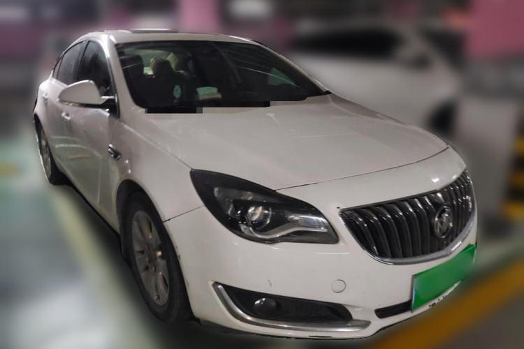 Used Buick Regal 2014 2.0L Leading Fashion Edition Front Right 45 Deg