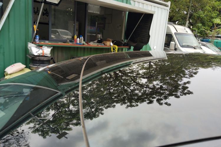 Used Tesla Model 3 2023 Rear-Wheel-Drive Version Roof