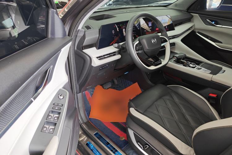 Used CHANGAN CS75 PLUS 2023 3rd Generation 1.5T Automatic Pilot Model Driver Seat