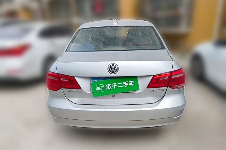 Used Volkswagen Jetta 2013 1.6L Manual Comfort Model
