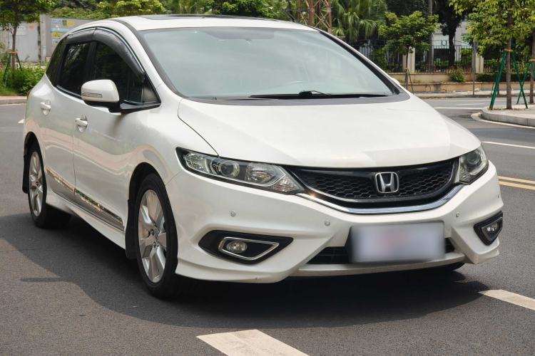 Used Honda Jade 2016 1.8L Automatic Comfort Elite Version 5 Seats Exterior 2