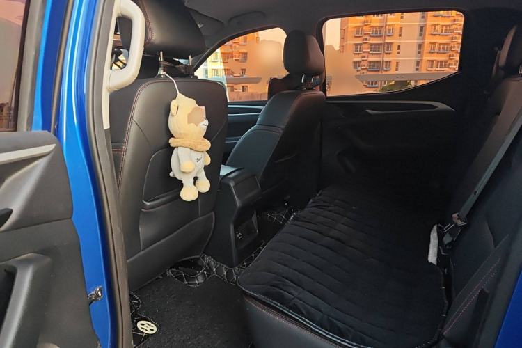 Used SAIC MAXUS T60 2017 2.0T Gasoline Automatic Two-Wheel Drive High-Ride Comfort-Grade Standard Cabin