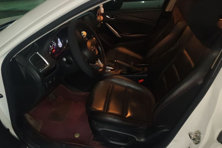 Used Mazda Atenza 2015 2.0L Blue Sky Luxury Edition
