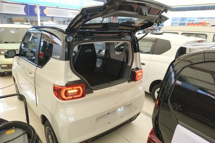 Used Wuling Hongguang MINIEV 2022 Macaron Premium Model – Lithium Iron Phosphate Trunk