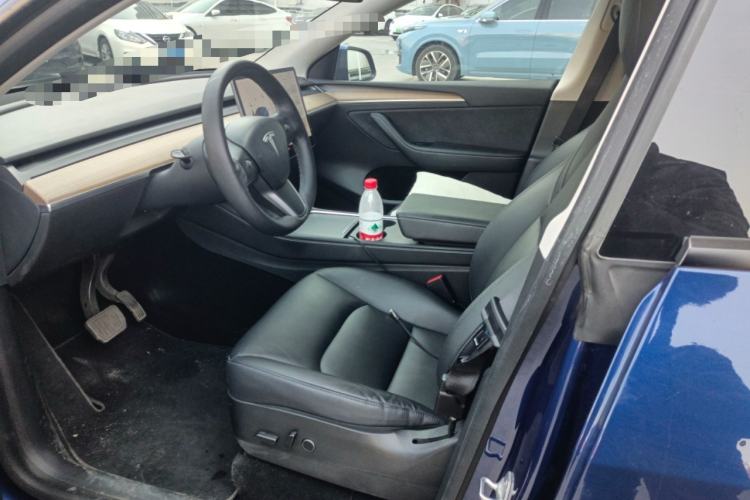 Used Tesla Model Y 2021 Long-Range All-Wheel-Drive Version 3D7