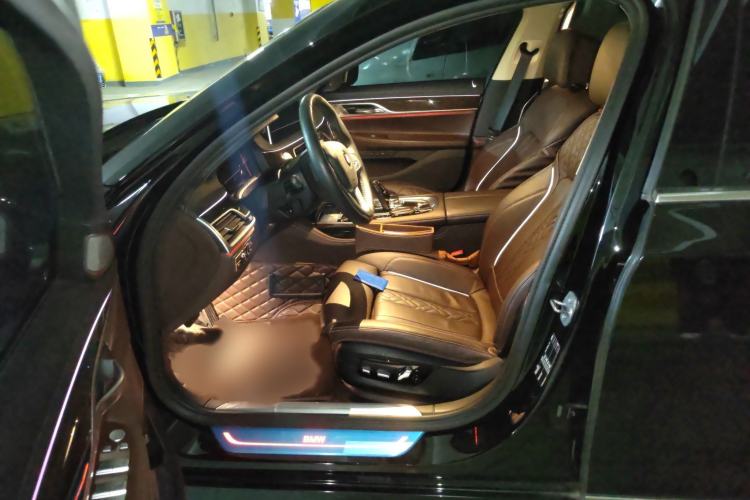 Used BMW 7 Series 2021 730Li Luxury Package