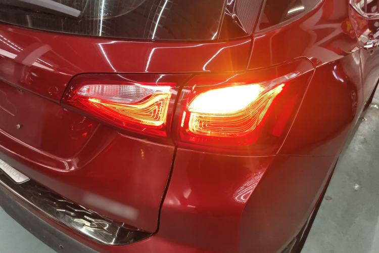 Used Chevrolet Equinox 2017 535T Automatic YuJie Edition Exterior 3