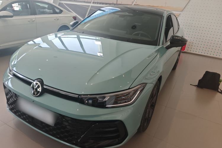 Used Volkswagen Passat 2025 Pro 380TSI Starry Dragon Luxury Edition