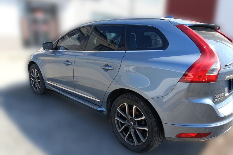 Used Volvo XC60 2017 T5 AWD Smart Upgrade Edition
