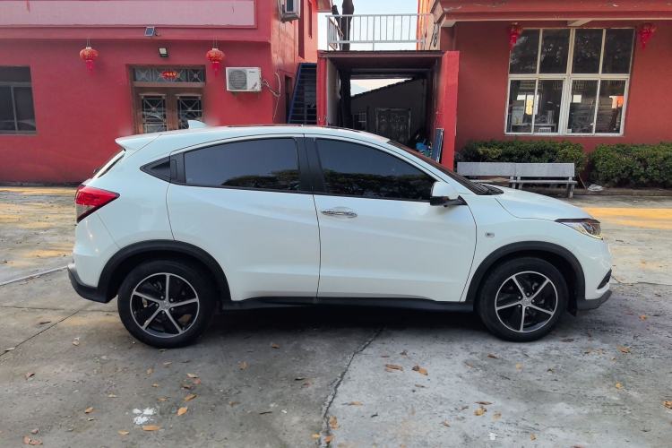 Used Honda Vezel 2020 1.5L CVT Pioneer Edition
