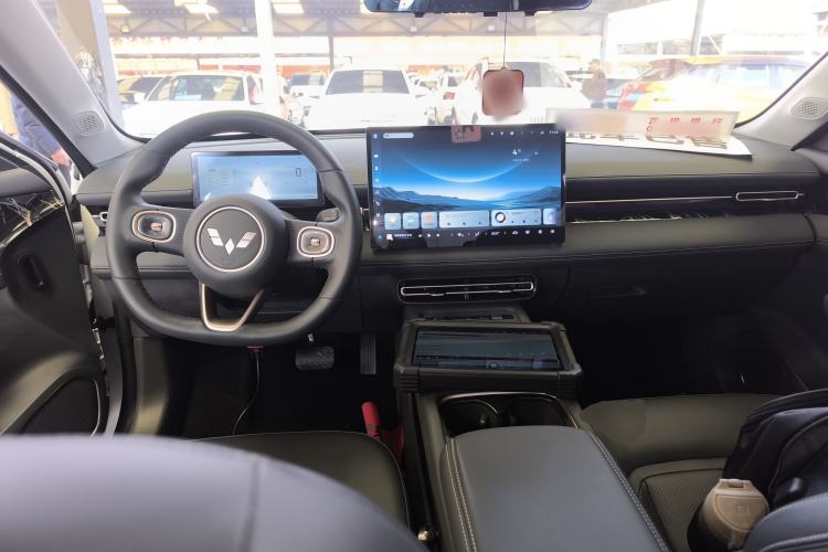 Used Wuling Xingguang 2025 150 km Smart Advanced Version
