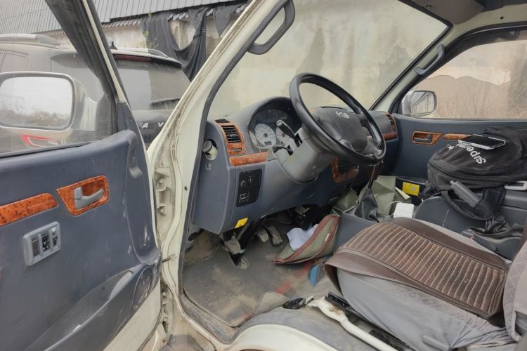 Used King Long Golden Way 2019 2.0L Van Series V20