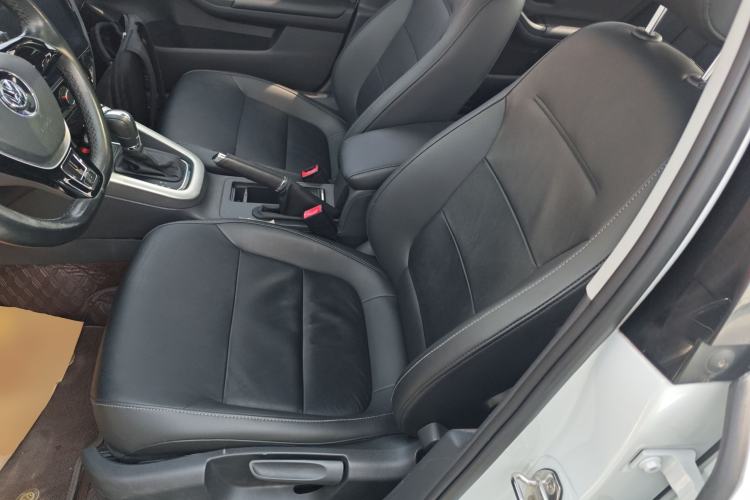 Used Volkswagen Sagitar 2015 1.6L Automatic Comfort Model