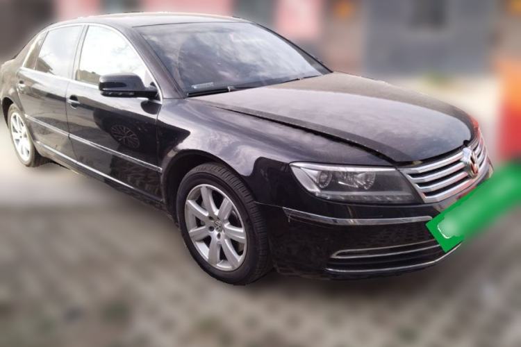 Used Volkswagen Phaeton 2014 3.0L Executive Model Front Right 45 Deg