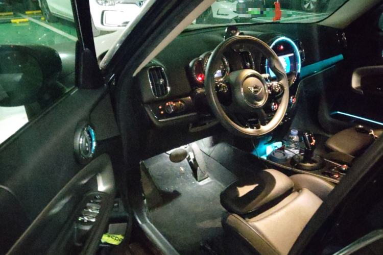 Used MINI Countryman 2019 1.5T COOPER ALL4 Artist Weekend Travel Edition
