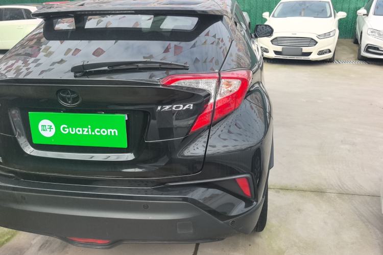 Used Toyota IZOA 2018 2.0L Yichi Version China VI Standard