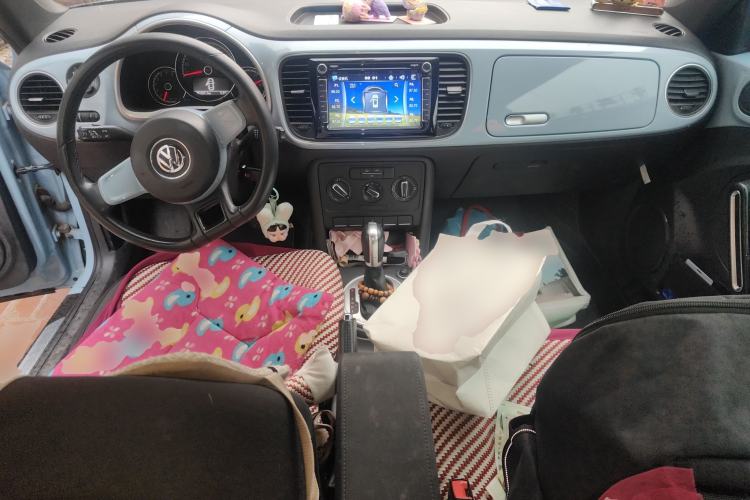 Used Volkswagen Beetle 2015 180TSI model
