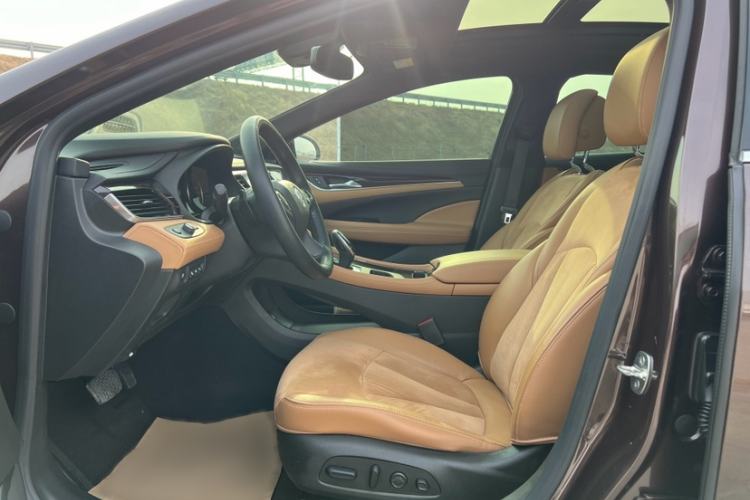 Used Buick LaCrosse 2018 28T Luxury Model
