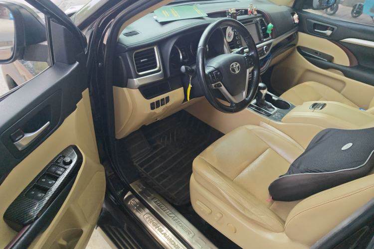 Used Toyota Highlander 2015 2.0T Four-Wheel Drive Luxury Navigation Version with 7 Seats