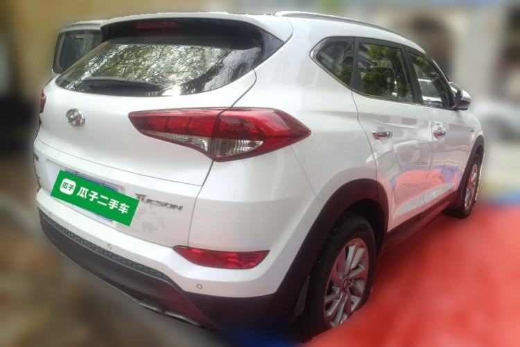 Used Hyundai Tucson 2015 1.6T Dual-Clutch Two-Wheel-Drive Smart Model Rear Right 45 Deg