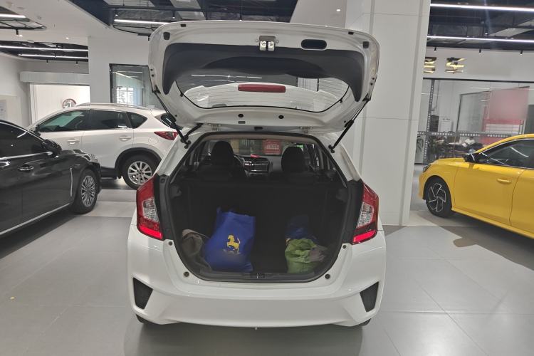 Used Honda Fit 2016 1.5L LX CVT Comfort Model Trunk