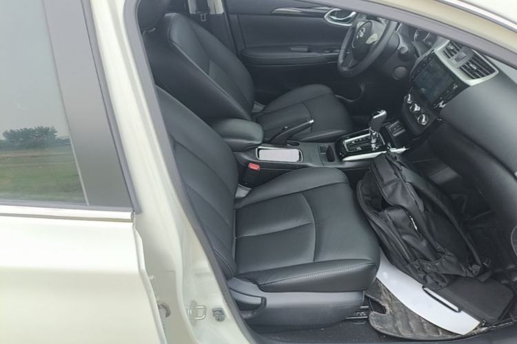 Used Nissan Sylphy 2019 1.6XV CVT Smart Connect Luxury Edition China VI Standard Right Front Seat