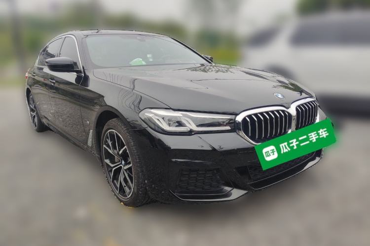 Used BMW 5 Series 2022 Second Facelift 530Li Luxury Version M Sport Package Front Right 45 Deg