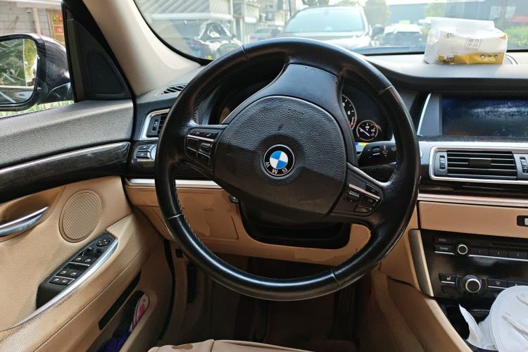 Used BMW 5 Series GT 2011 535i Elegant Edition Steering Wheel